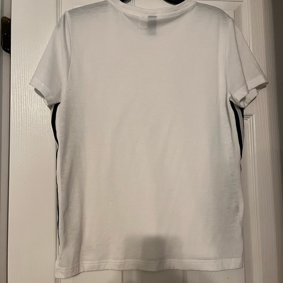 Womens ADIDAS tshirt - Picture 2 of 4